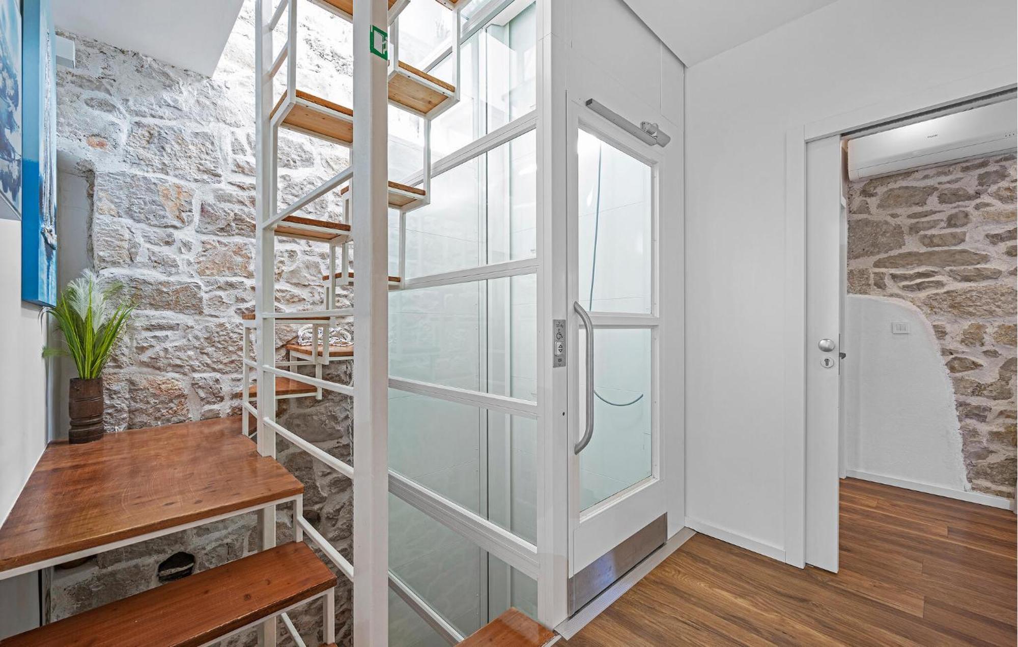 4 Bedroom Stunning Home In Murter Exteriör bild